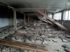 Bourání bývalých pracoven v podkroví